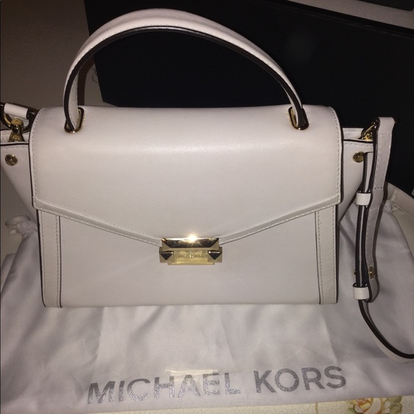 Michael Kors Purse!!! - Picture 1 of 7